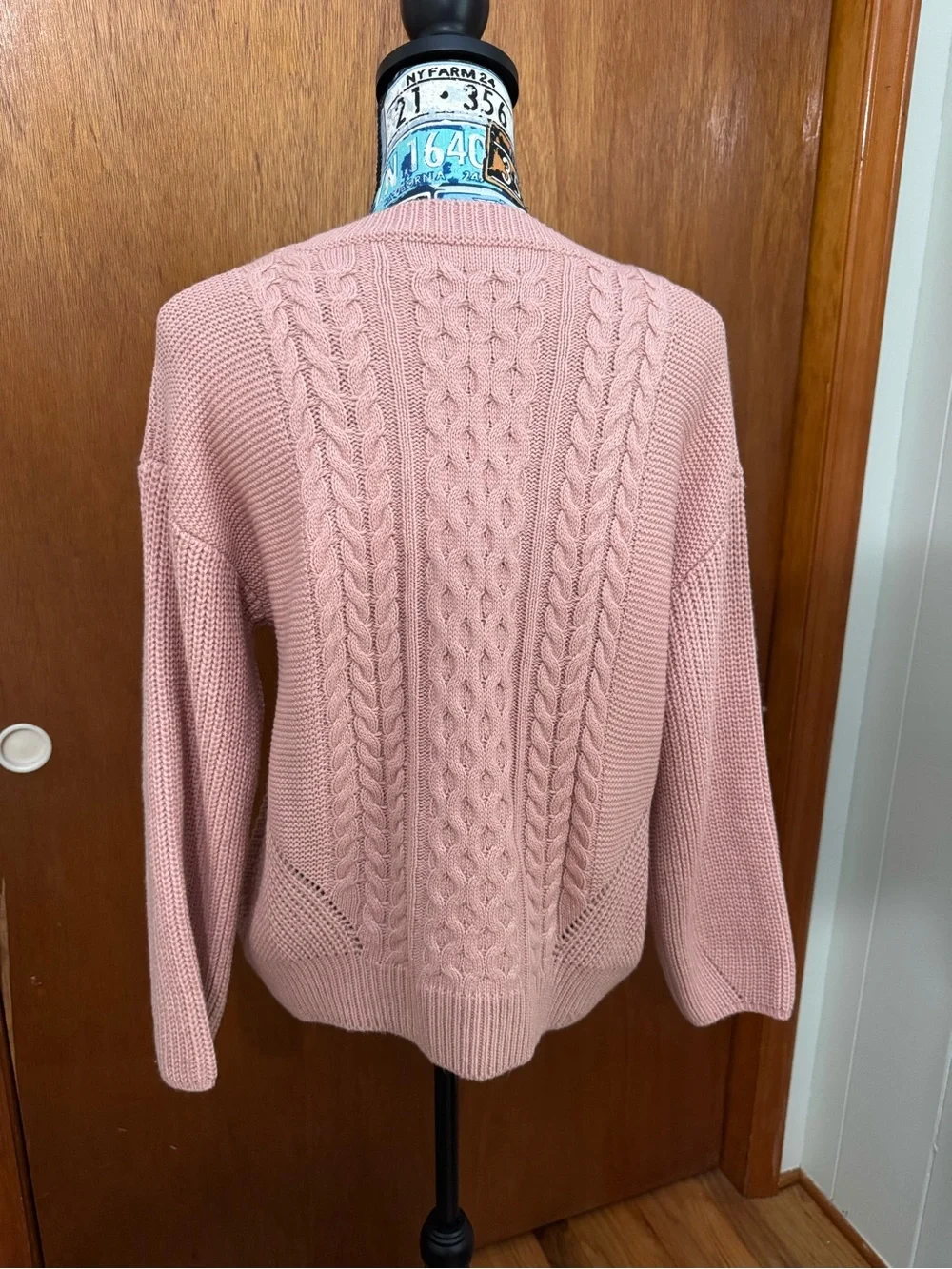 &merci Women's Cable Knit Crewneck Pink Sweater, Small Medium